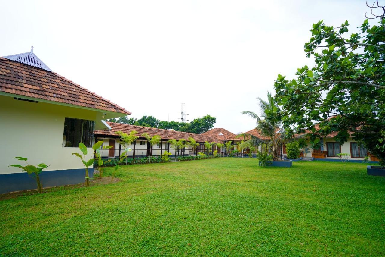 Kottackal Nature Inn Nedumbassery Exterior foto